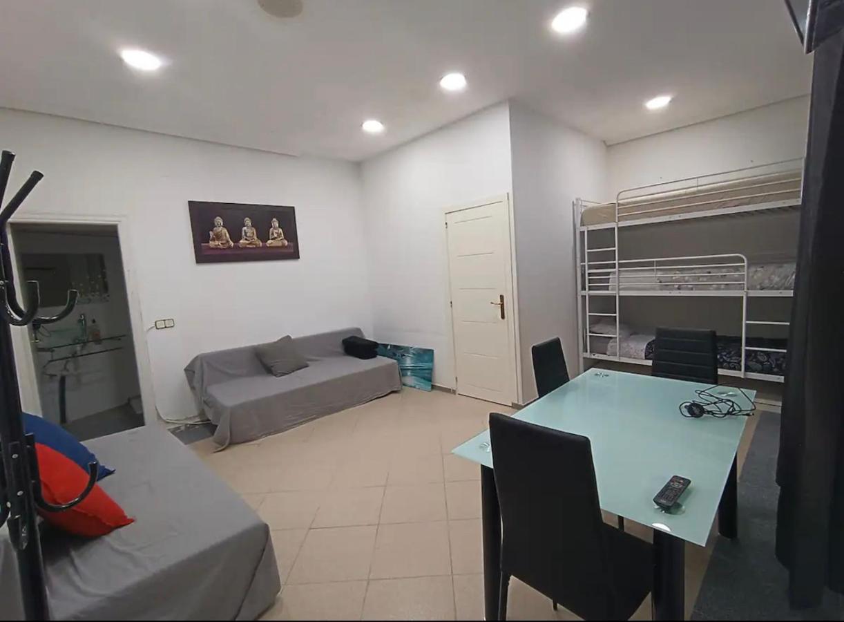 Parsa Booking Мадрид Экстерьер фото