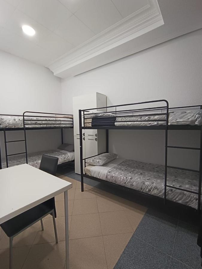Parsa Booking Мадрид Экстерьер фото